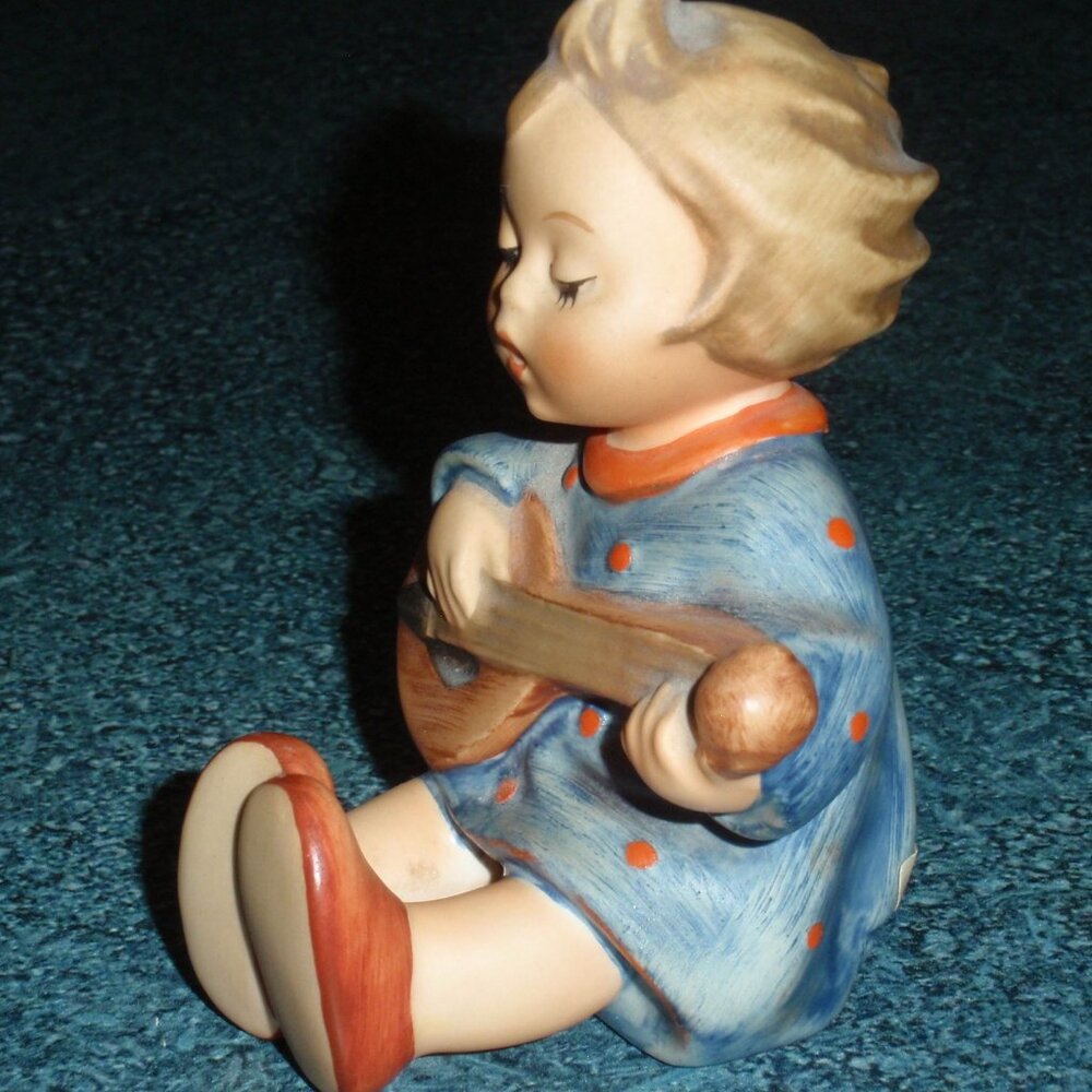 "Joyful" Goebel Hummel Figurine #53 TMK6 Girl Playing Guitar - CHRISTMAS GIFT! - Picture 4 of 9